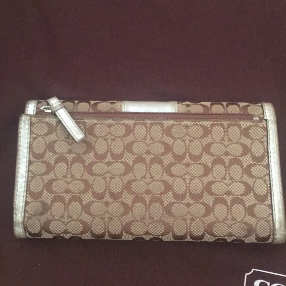 Coach bag , wallet , keychain coin holder - Picture 5 of 8